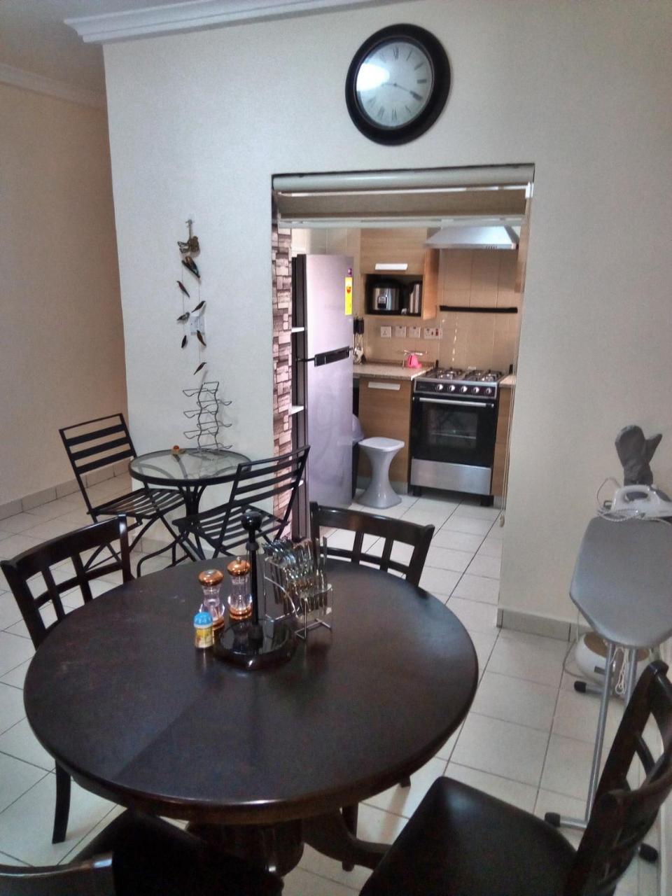 Regimanuel Apartments - Kwabenya Accra Bagian luar foto